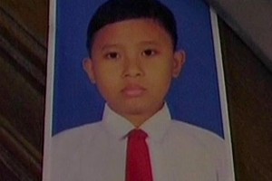 A Boy Drown to Death by His Mother For Small Penis